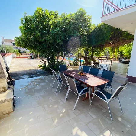 Villa Marija Apartment Pirovac