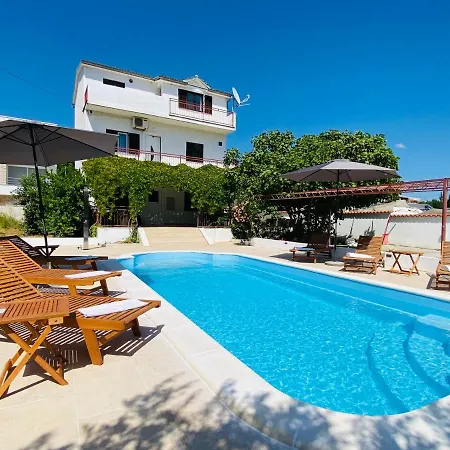 Villa Marija Apartment * Pirovac